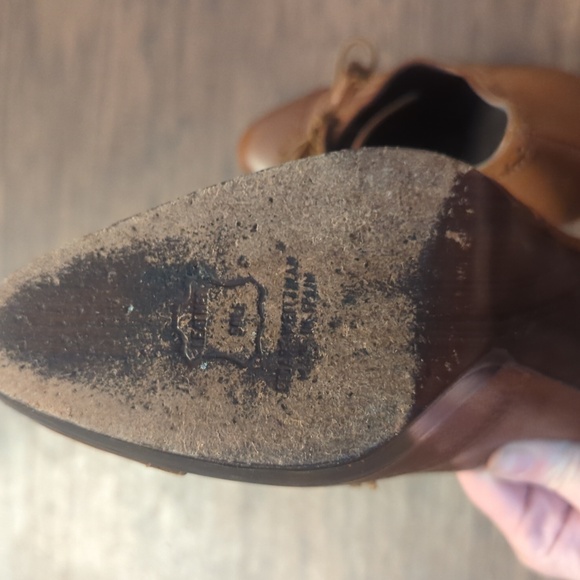 Stuart Weitzman Oxford Wing Tip Cognac Heels - Picture 3 of 3